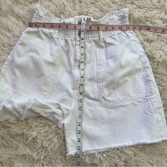 Zara paperbag elastic waist high rise front pockets belted white denim shorts 6 - Picture 3 of 8
